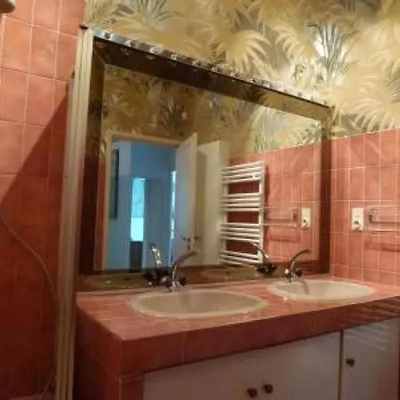 Sleeps 6 Air Con Wifi *